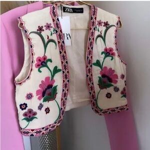 Zara Floral Embroidered Cream Blouse